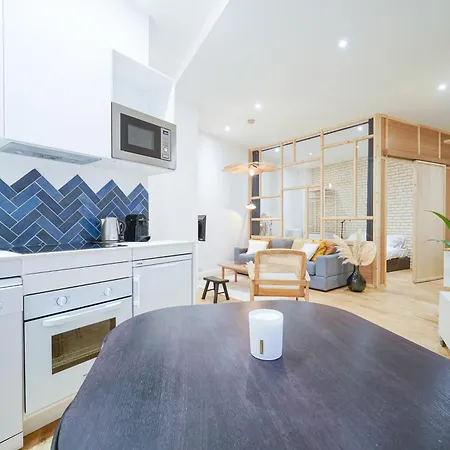 Parisuites Canal Saint Martin Luxe & Chic & Cosy Apartment *