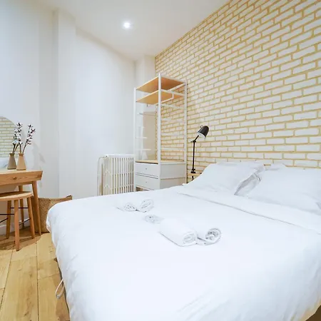 Parisuites Canal Saint Martin Luxe & Chic & Cosy Apartment Paris