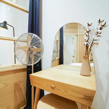 Parisuites Canal Saint Martin Luxe & Chic & Cosy Париж